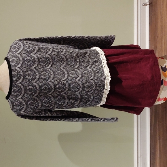 Dress - Picture 3 of 4